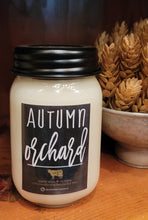 Load image into Gallery viewer, Z. Autumn orchard soy candle
