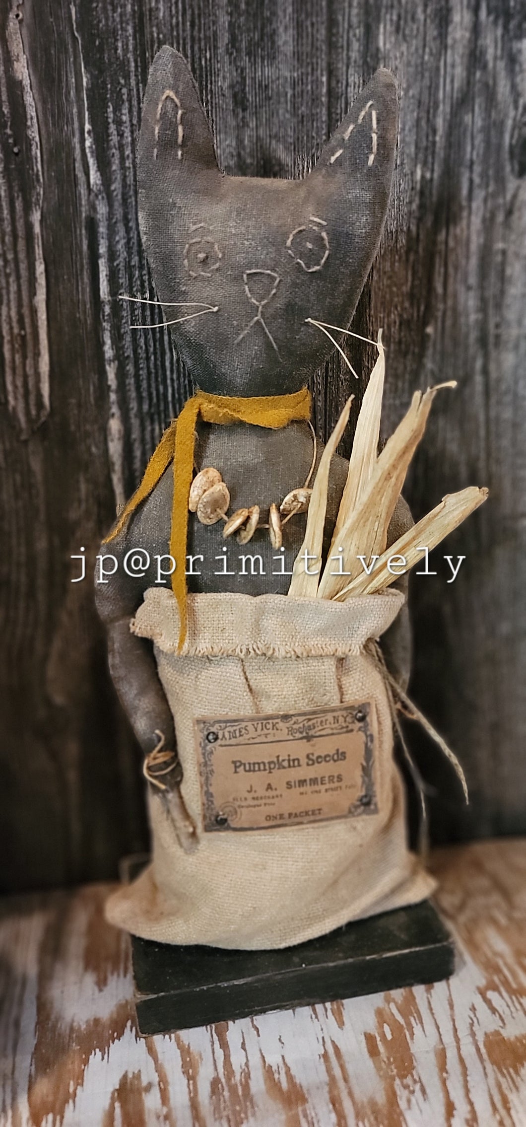 Autumn cat in bag